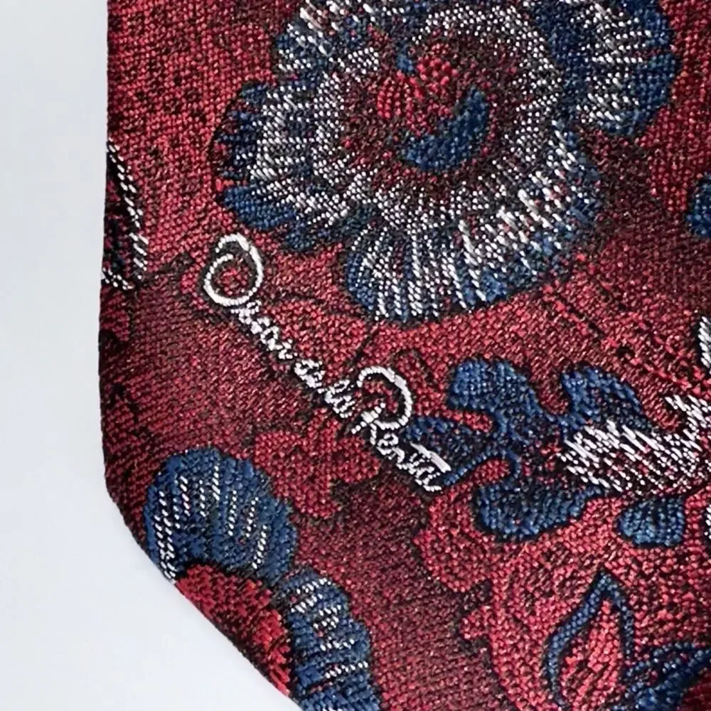 Oscar de la Renta Silk‎ Tie Red Floral Paisley Classic 56” Designer Necktie